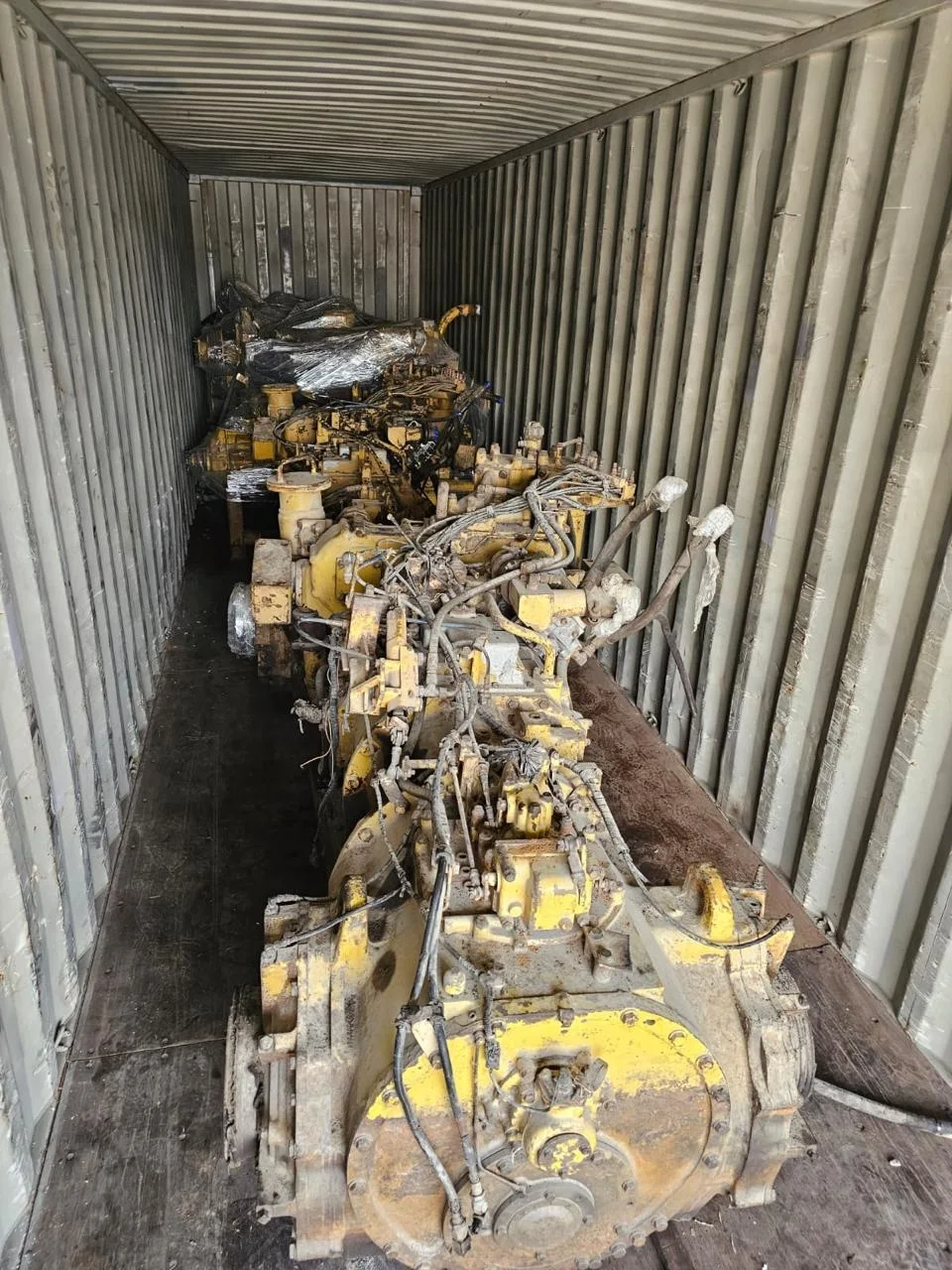Б/У трансмиссии и бортовые редукторы Komatsu отправлены клиенту — фото 2