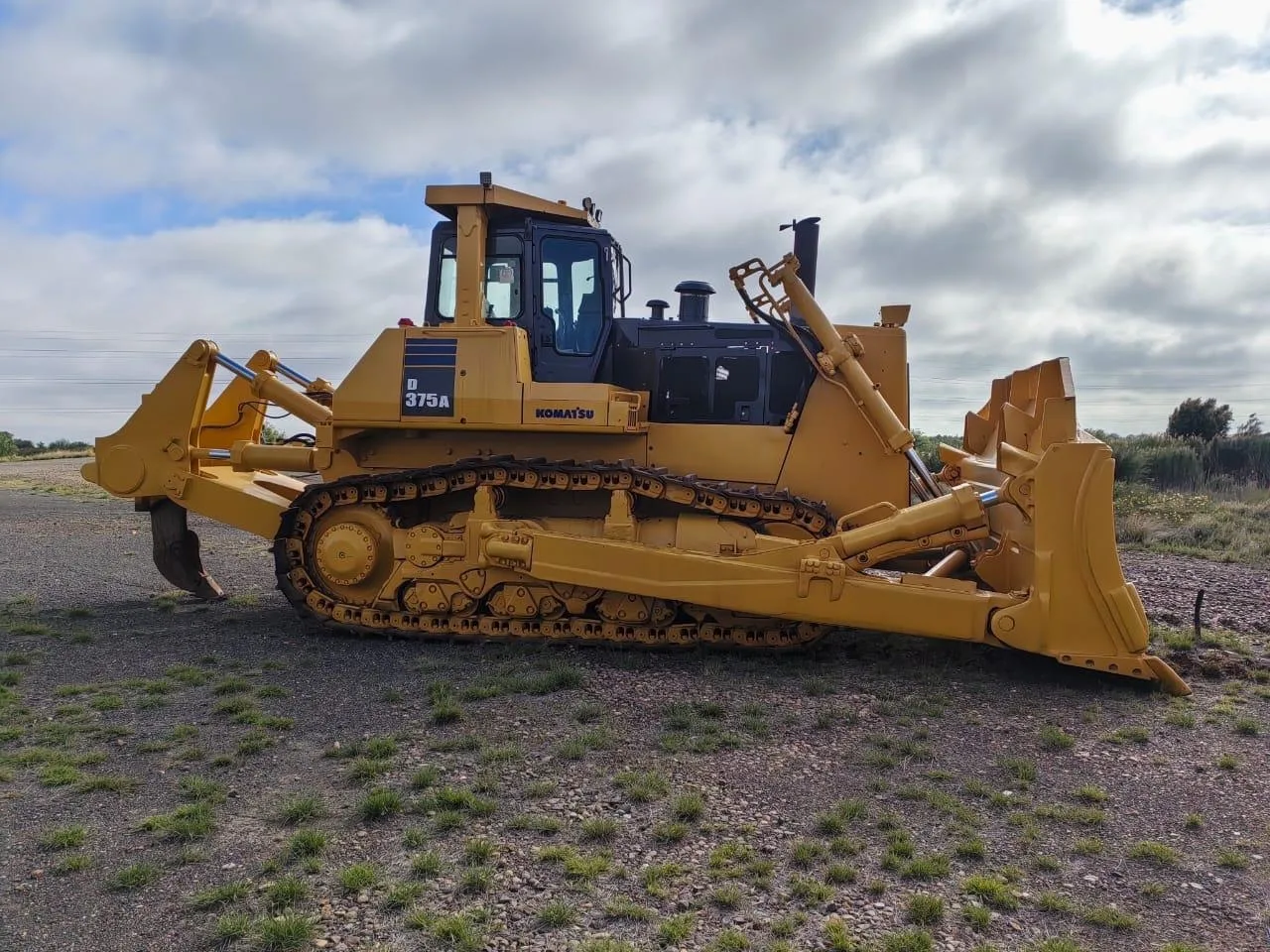 Бульдозер Komatsu D375A-5 б/у