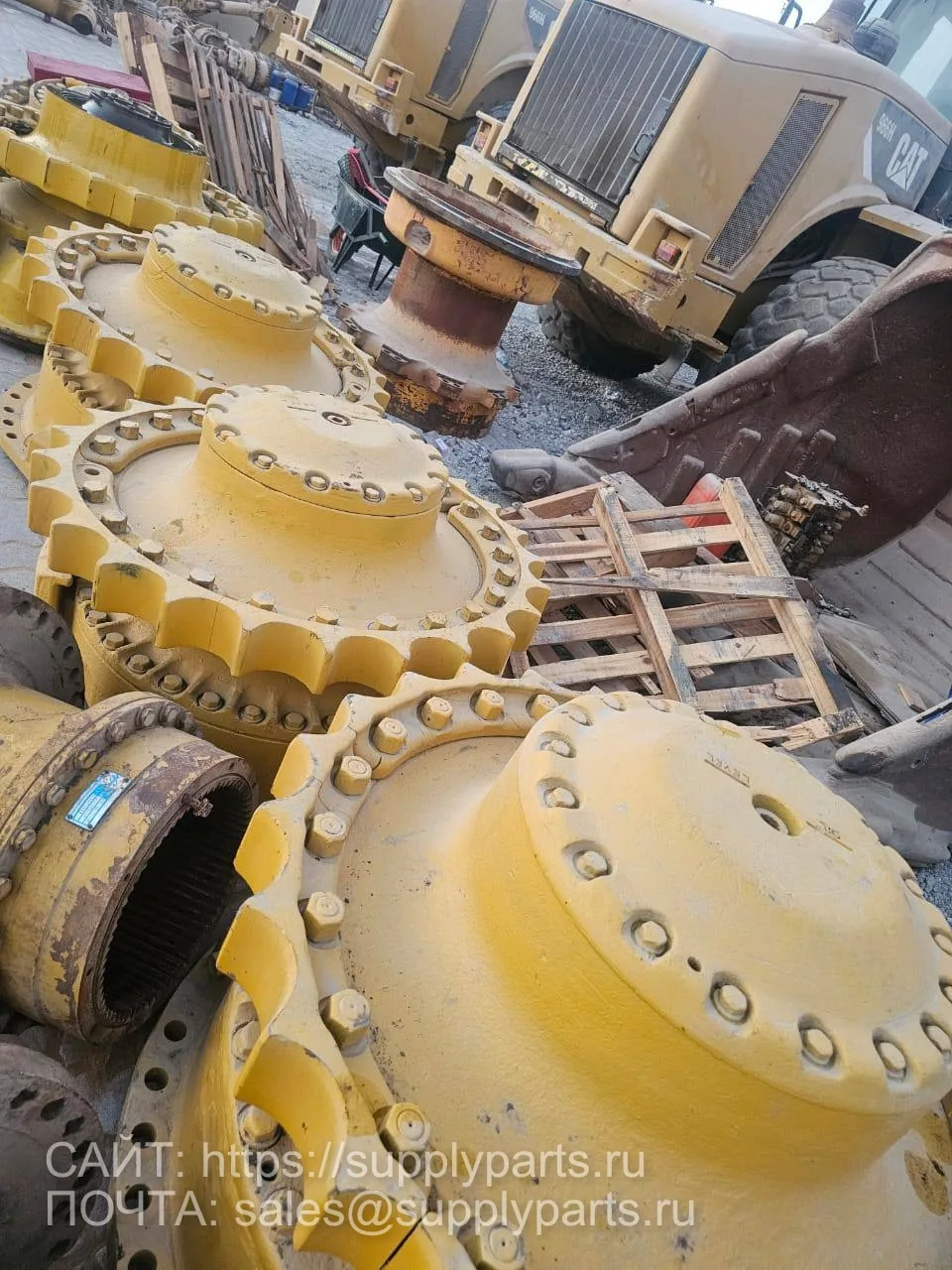 Бортовые редукторы Komatsu PC375-6