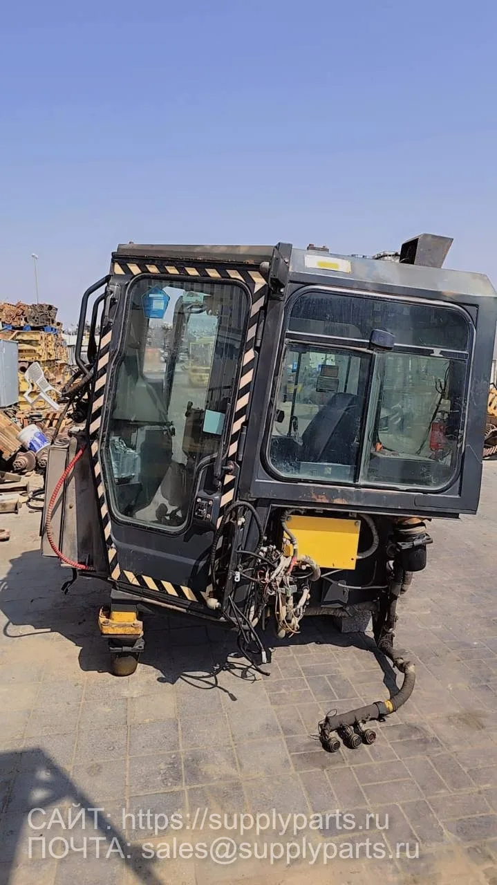 Кабина Komatsu PC375-6R