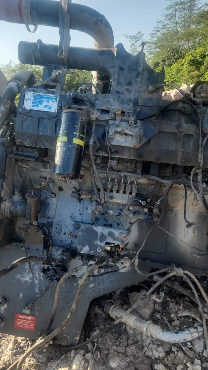 Двигатель Komatsu SAA12V140E-3 б/у для HD785