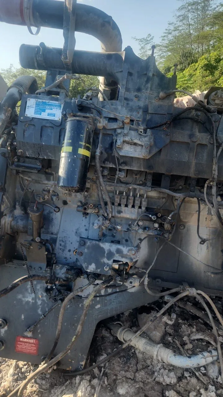 Двигатель Komatsu SAA12V140E-3 для HD785-7